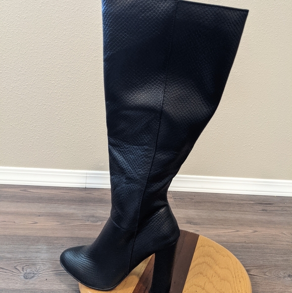 JustFab Black Grasie Block Heel boot size 6.5 - Picture 5 of 8
